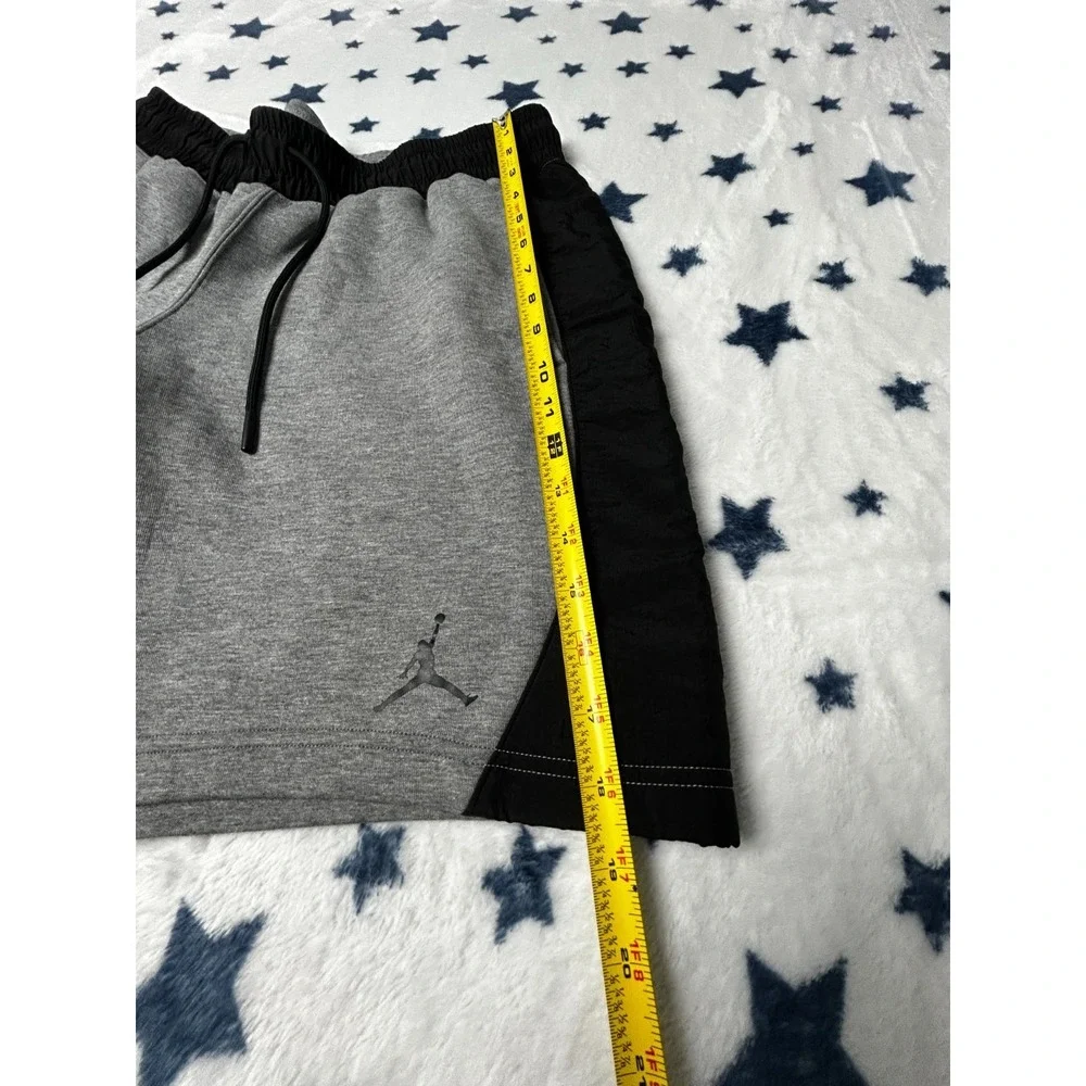 Jordan 23 Engineered Shorts Mens Medium Gray Black Fleece Athletic Zip Pocket